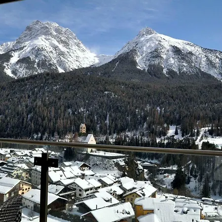 Lägenhet Chasa Miramunt 9